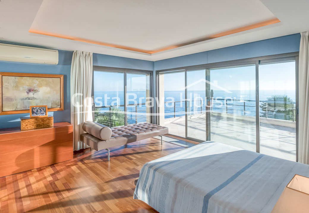 38-luxurious-seafront-house-in-sant-feliu-guixols