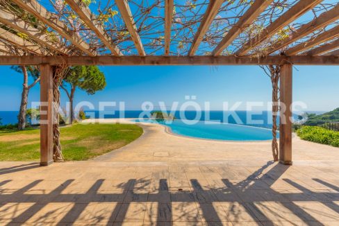 extraordinaria-villa-de-lujo-con-panorámicas-vistas-al-mar