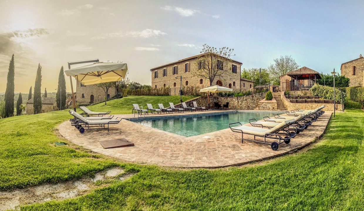 Portal Inmobiliario de Lujo en Siena, presenta chalet de lujo venta en Toscana, villa exclusiva para comprar y propiedad independiente en venta en Italia.