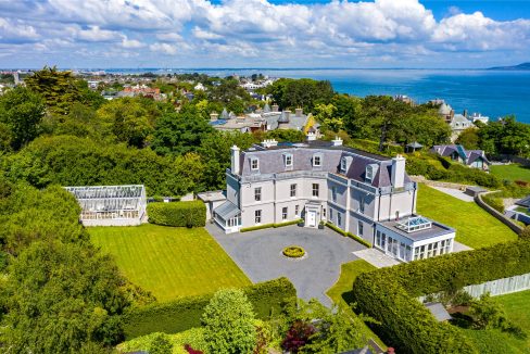 Portal Inmobiliario de Lujo en Dalkey, presenta chalet de lujo venta en Dublín, villas premium para comprar y casas lujosas en venta en Irlanda.