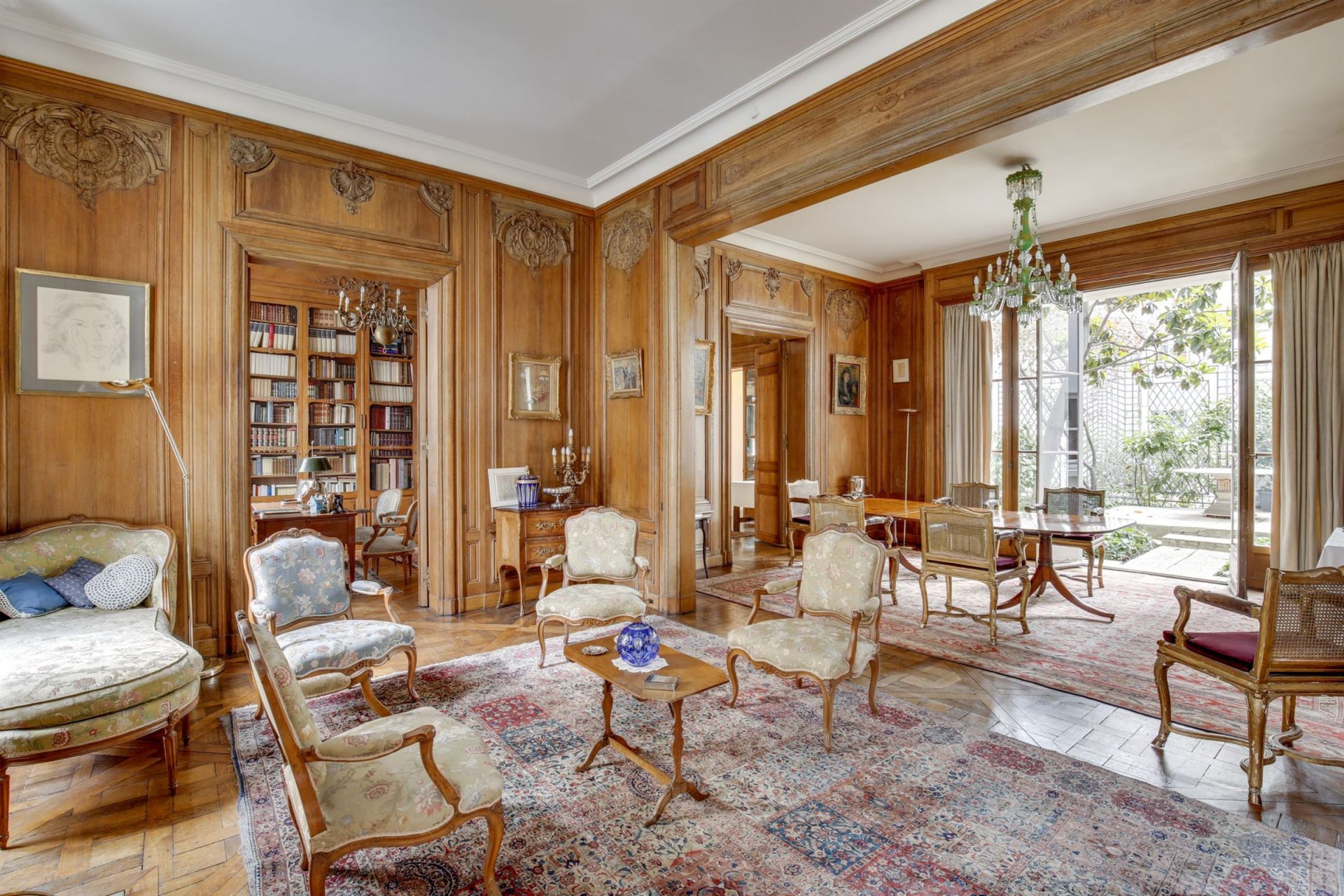 Portal Inmobiliario de Lujo en Paris, presenta mansión de lujo venta en Faubourg Saint-Germain, inmueble exclusivo para comprar y viviendas lujosas en venta en Francia.
