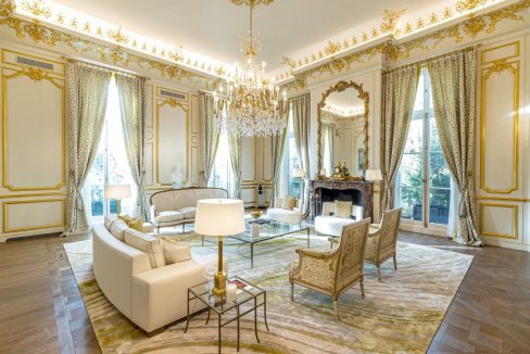 Portal Inmobiliario de Lujo en Paris, presenta dúplex de lujo venta en Los Inválidos, apartamento exclusivo para comprar y piso lujoso en venta en Francia.