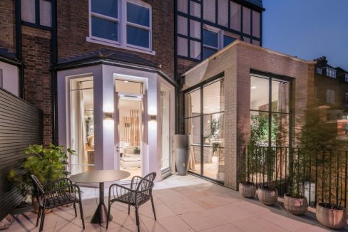 Portal Inmobiliario de Lujo en Londres, presenta dúplex de lujo venta en Inglaterra, piso lujoso para comprar y apartamento exclusivo en venta en Primrose Hill.