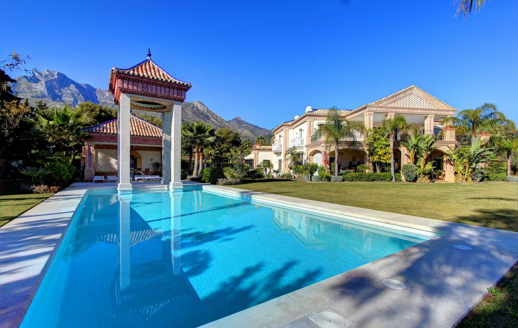 Portal Inmobiliario de Lujo en Sierra Blanca, presenta chalet de lujo venta en Marbella, casas independientes para comprar y propiedades exclusivas en venta en Milla de Oro.