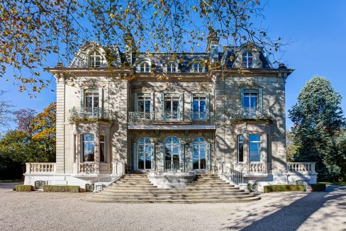 Portal Inmobiliario de Lujo en Versoix, presenta chalet de lujo venta en Ginebra, inmueble exclusivo para comprar y casas independientes en venta en Suiza.