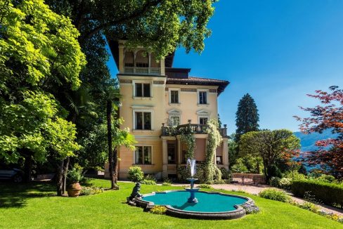 Portal Inmobiliario de Lujo en Lugano, presenta villa de lujo venta en Tesino, chalet exclusivo para comprar y propiedades independientes en venta en Suiza.