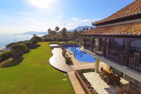 Portal Inmobiliario de Lujo en Las Chapas, presenta chalet de lujo venta en Marbella, propiedades lujosas para comprar y villas exclusivas en venta en El Rosario.
