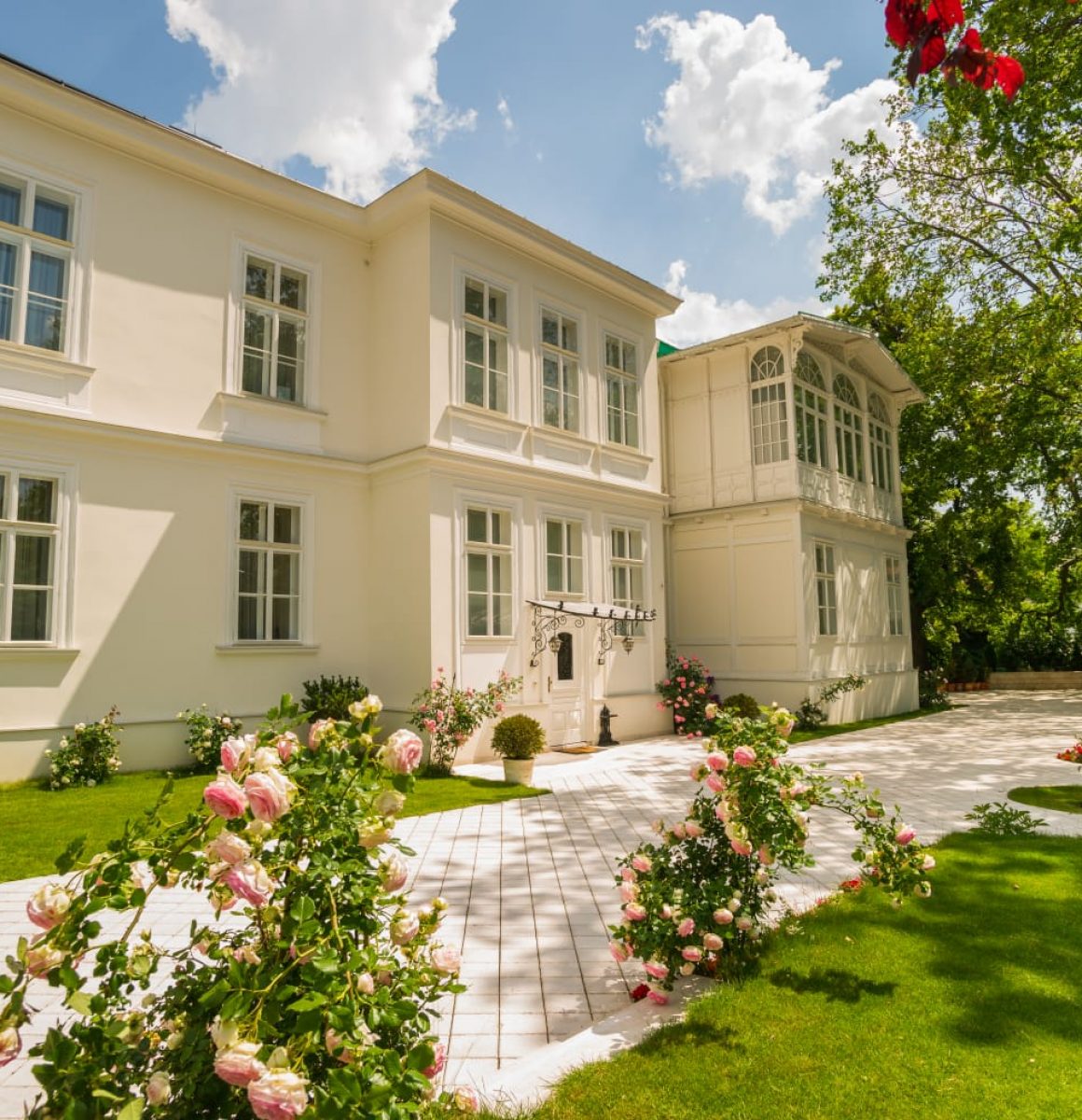 Portal Inmobiliario de Lujo en Baden bei Wien, presenta chalet de lujo venta en Austria, villa de alta gama para comprar y viviendas exclusivas en venta en Baden.